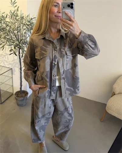 Marta du Chateau - MDCMoonstone Jakke - Beige Camo